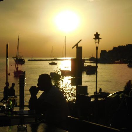 Steinhaus Mit Terrasse Apartman Rovinj Kültér fotó