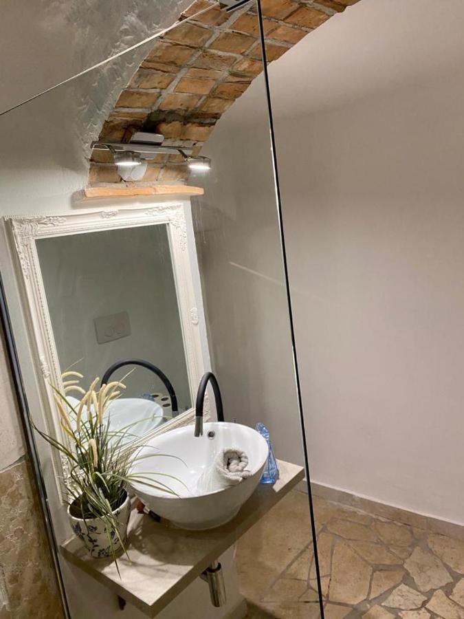 Steinhaus Mit Terrasse Apartman Rovinj Kültér fotó