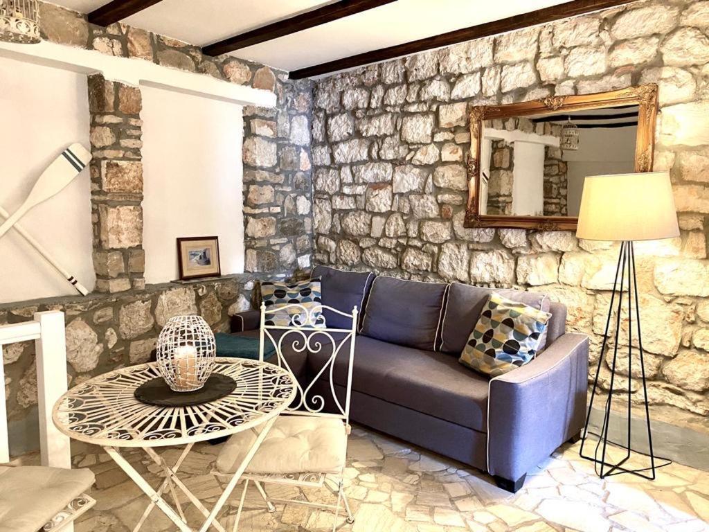 Steinhaus Mit Terrasse Apartman Rovinj Kültér fotó
