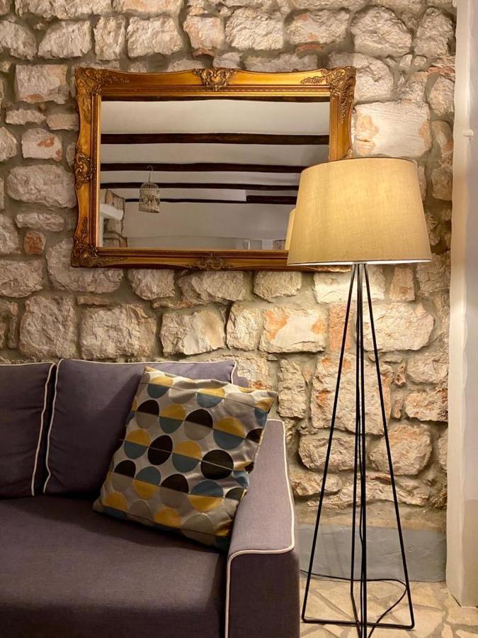Steinhaus Mit Terrasse Apartman Rovinj Kültér fotó