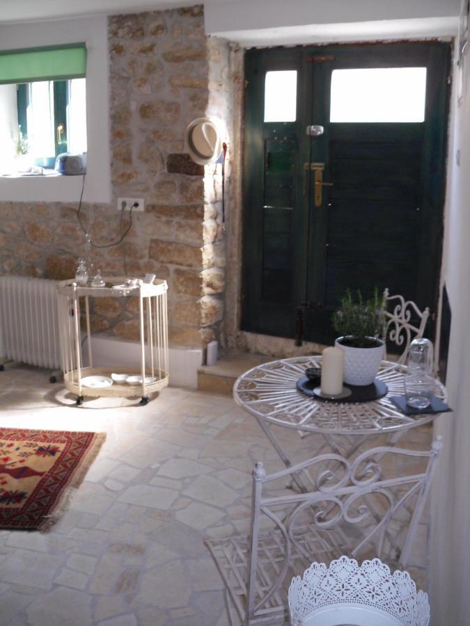 Steinhaus Mit Terrasse Apartman Rovinj Kültér fotó